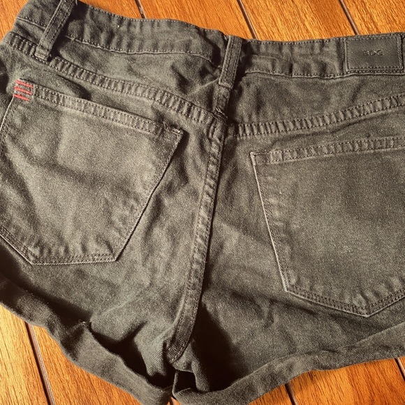 BDG Mid Rise SHORTIE Black Jean Short - Picture 6 of 7